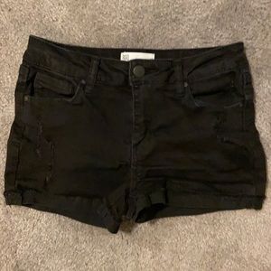 NWOT RSQ Mid Rise Cuff Black Jean Shorts